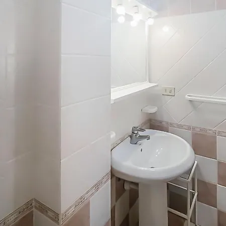 Lejlighed Lovely In *